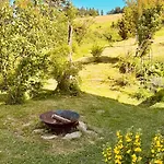 Nyaraló Fluegels Rebi-baude